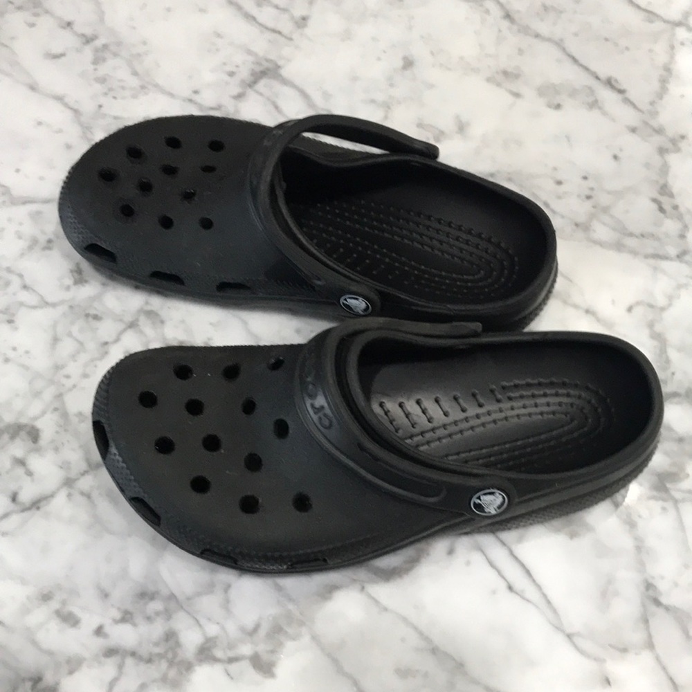 Crocs shoes, black, size 6 Men, size 8 Women